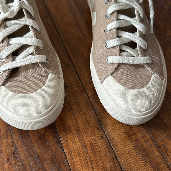 Veja High-Top Sneakers in Beige and Cream - Picture 4 of 7